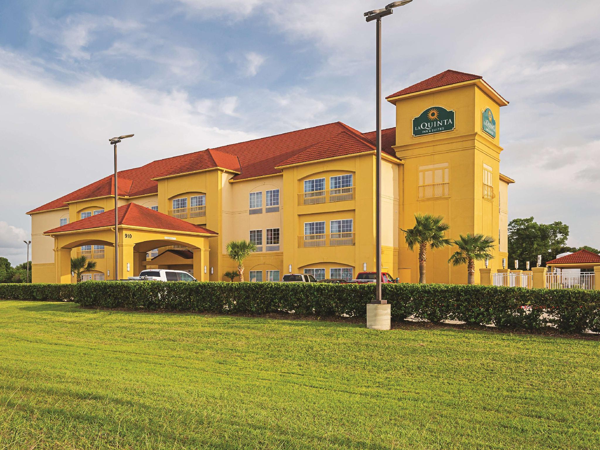 La Quinta By Wyndham Port Lavaca Hotel Exterior photo